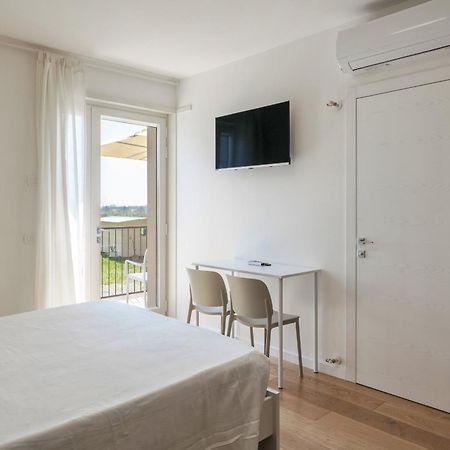 Lagobaldo Apartments - Regarda Travel Cola  ภายนอก รูปภาพ