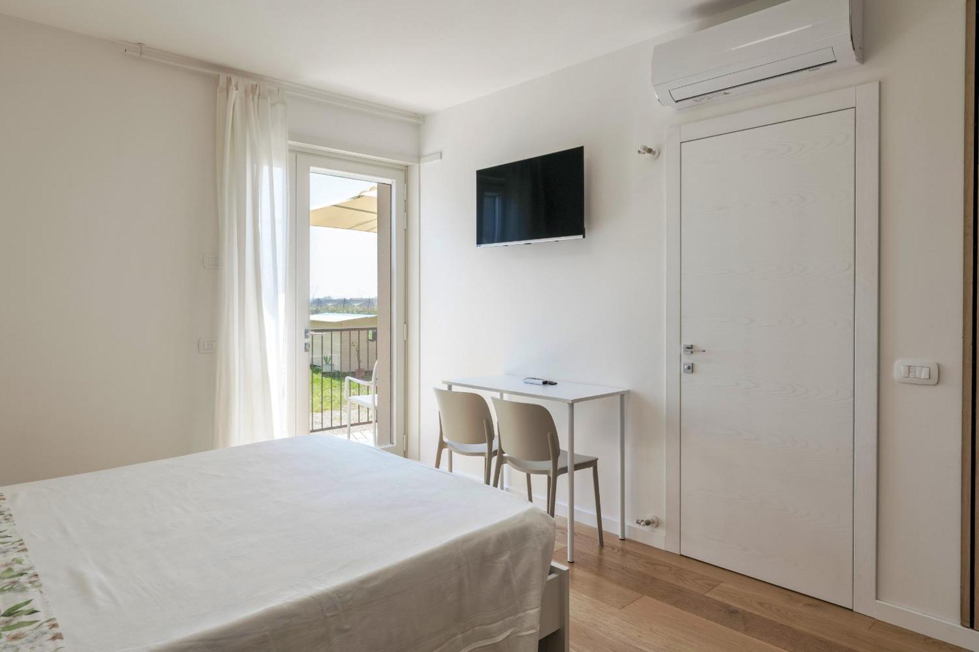 Lagobaldo Apartments - Regarda Travel Cola  ภายนอก รูปภาพ